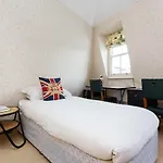 Veeve - Pretty in Pimlico